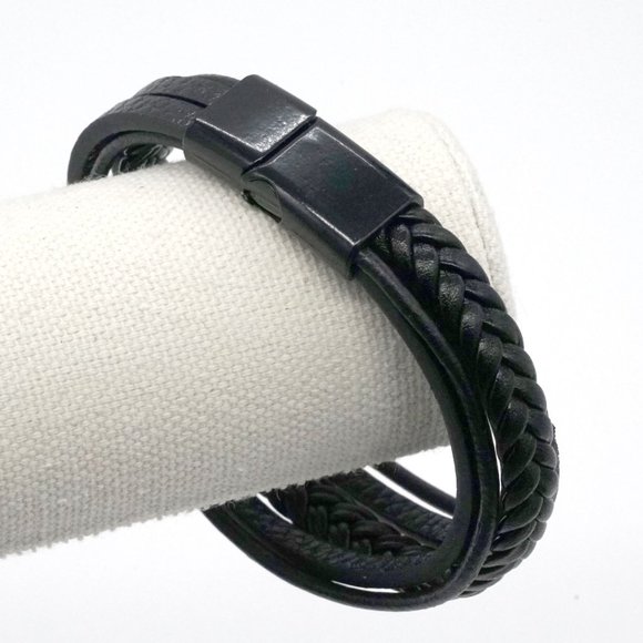 Bracelet Mens Black Leather. Magnetic Latch. - Picture 3 of 3